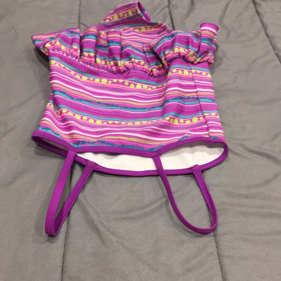 Swim suit - Picture 3 of 3